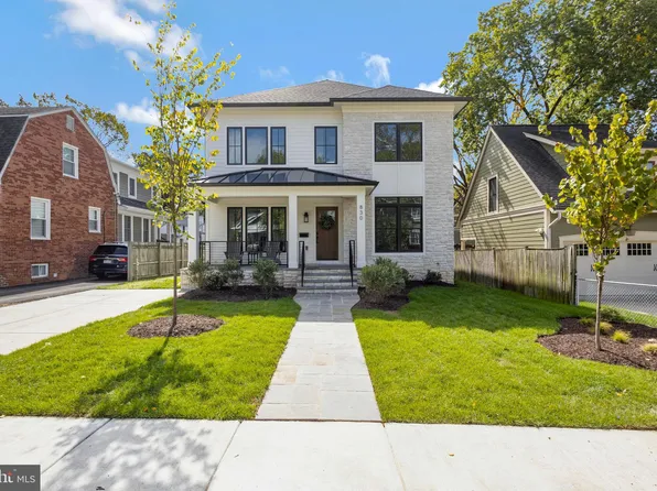 830 21st St S, Arlington, VA 22202