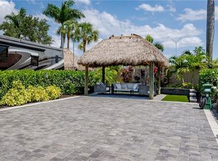 13619 Snook Cir, Naples, FL 34114