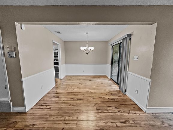 4th image of 207 E Harwood Rd APT 47