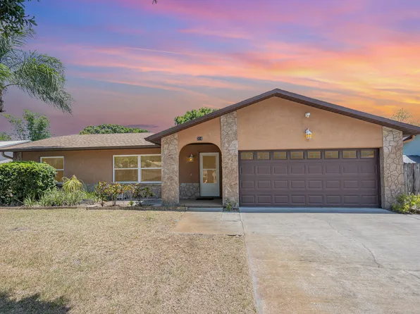 316 Cinnamon Lake Cir, Melbourne, FL 32901