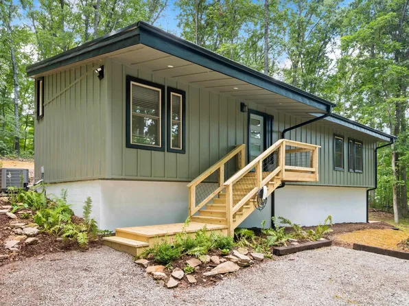 230 Rose Rd, Newport, VA 24128