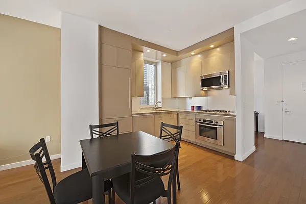Sold by Nest Seekers International | media 1