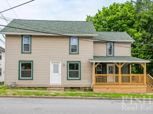 16 N Jones St, Lock Haven, PA 17745