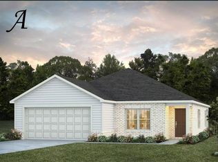 504 Yellowstone Dr, Opelika, AL 36804