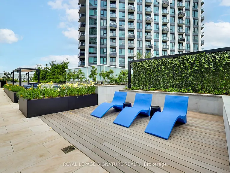 25 Cordova Ave #Penthouse 04 — Photo 31