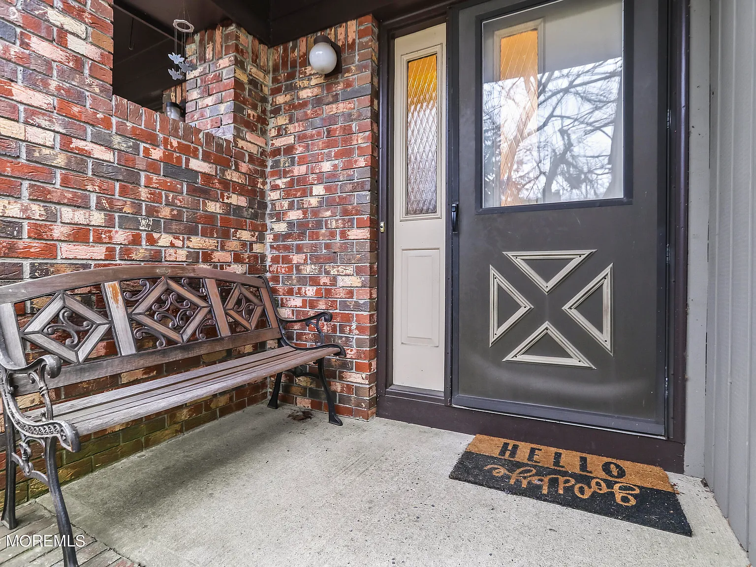 2 bed, 1.5 bath, 2390 sqft, $3,200 — Photo 2