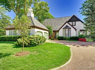 101 Burr Ridge Club Dr, Burr Ridge, IL 60527