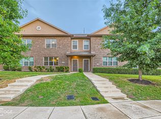 1308 Lake Crest Ln, Lewisville, TX 75057