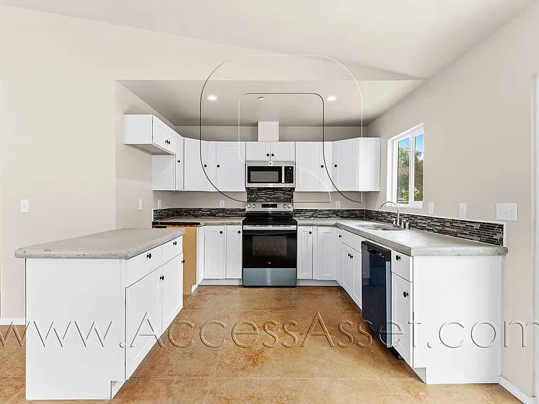 33296 Case St — Photo 13