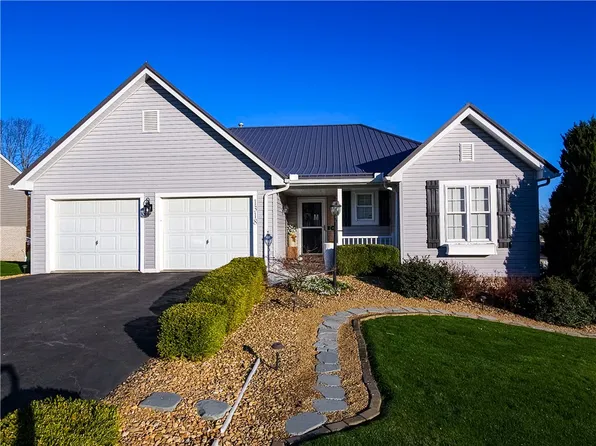 1318 Deerfield Ln W, Leechburg, PA 15656