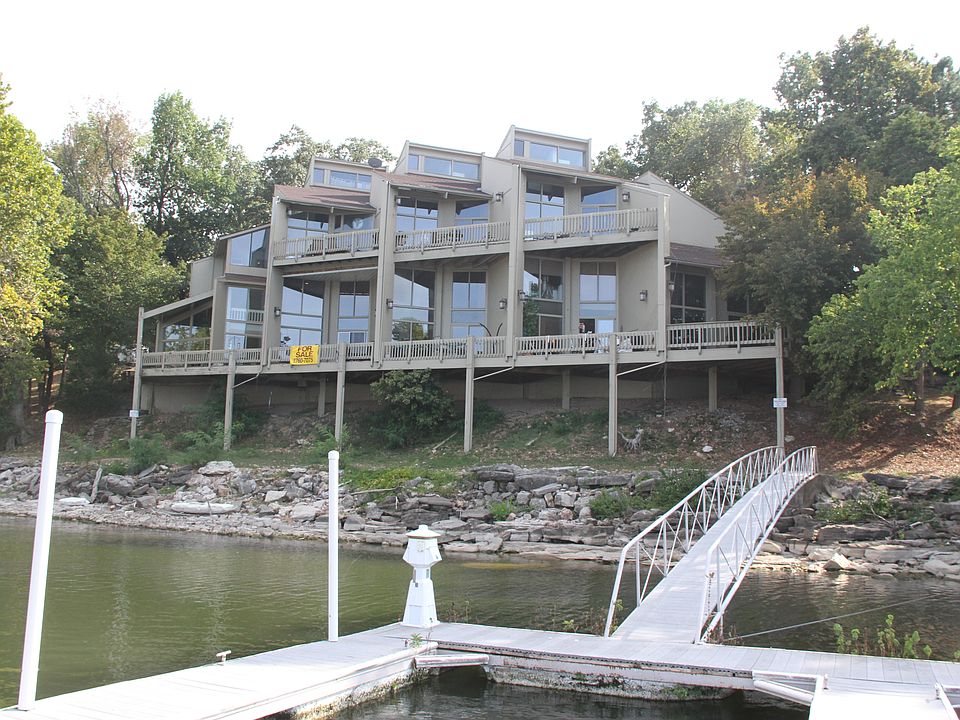 condo with day docks
