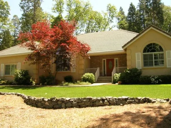 12986 Somerset Dr, Grass Valley, CA 95945