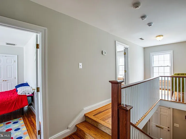 507 Hanover St — Photo 18