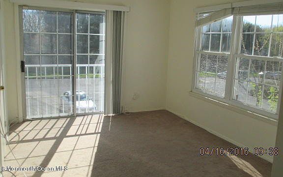 4th image of 716-5 Zlotkin Cir