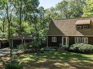 28 Grove St, Bellingham, MA 02019