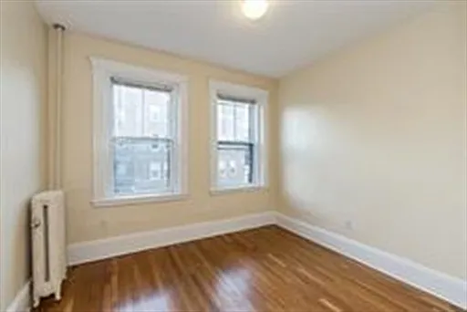 151 Chiswick Rd #3 — Photo 11