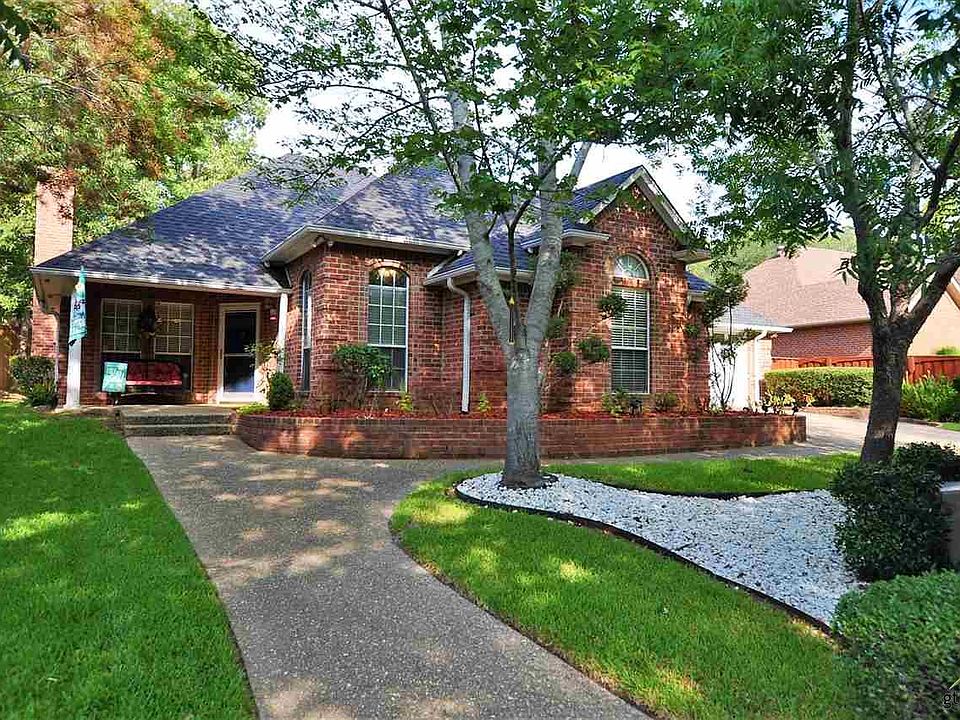 1st image of 410 Rosebrook Cir