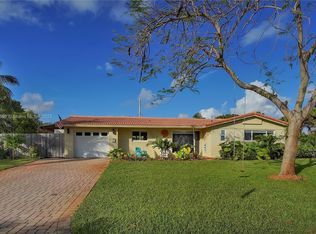 903 SE 8th Ct, Deerfield Beach, FL 33441