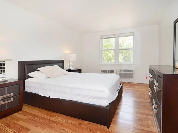 315 West 232nd Street 3A image 3 of 11