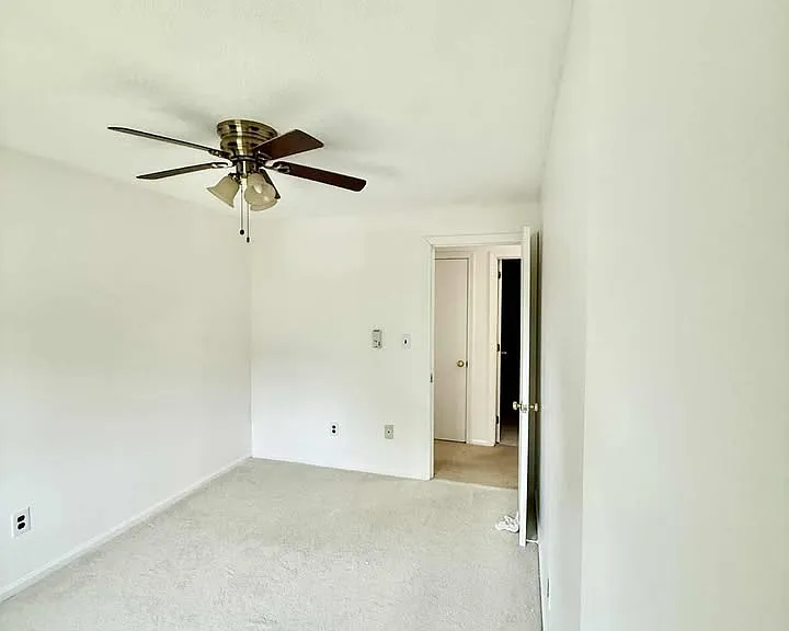 76 Belmont St #74 — Photo 8