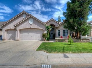 2832 E Deyoung Dr, Fresno, CA 93720