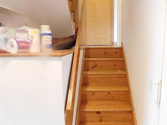 3rd image of 25 Avenue C #3R