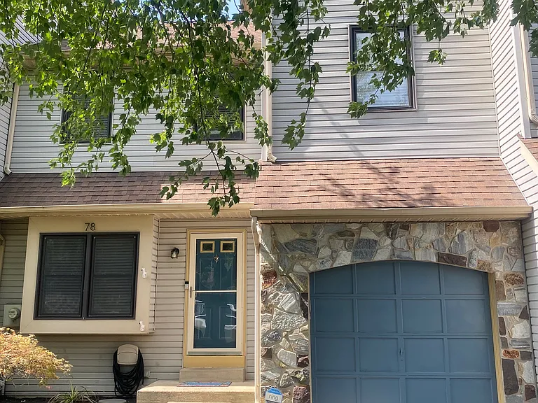 78 Bellwood Dr — Photo 1