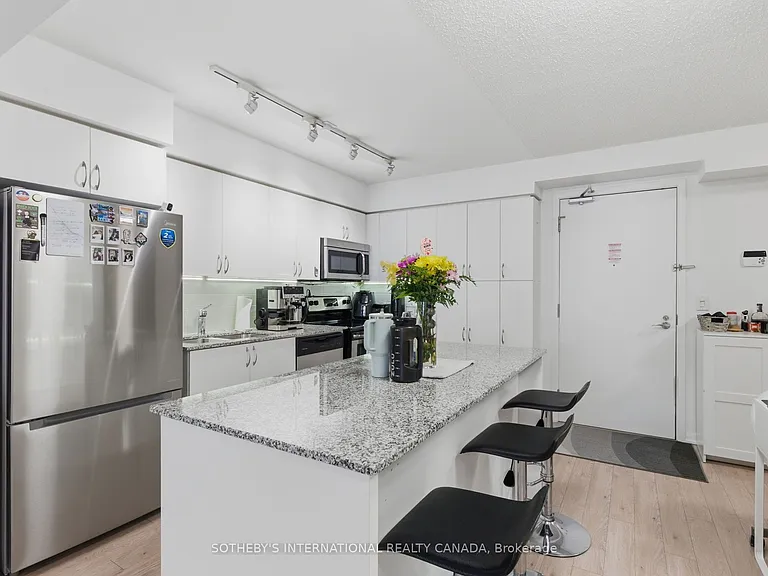 800 Lawrence Ave W #304 — Photo 1