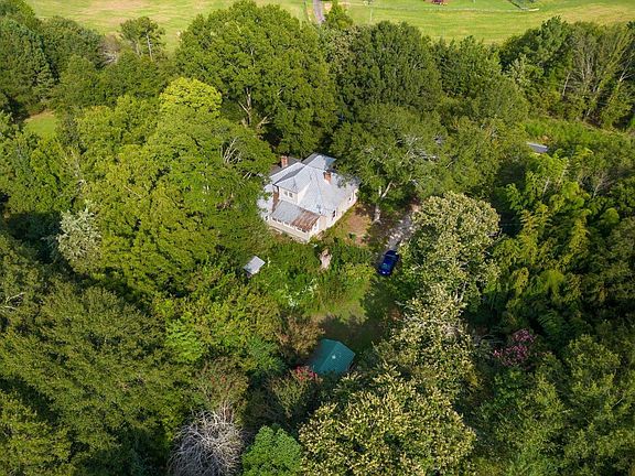 2nd image of 1765 Burnt Mill Creek Rd