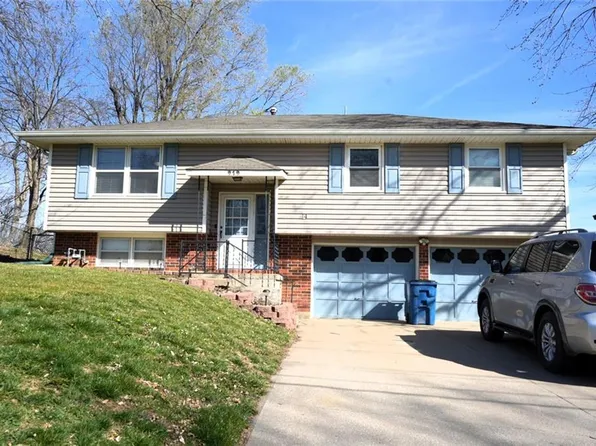 919 W Main St, Odessa, MO 64076