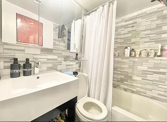 Rented by DALLAL | media 7