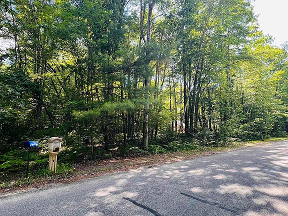 2nd image of 789 Red Pine Dr