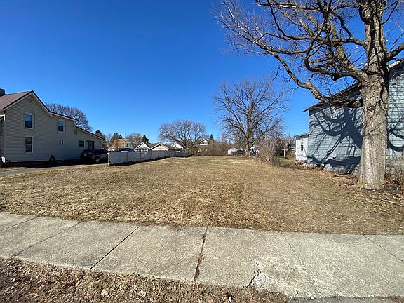 5th image of 510 John St