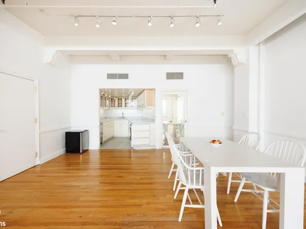 260 Fifth Avenue image 2 of 4