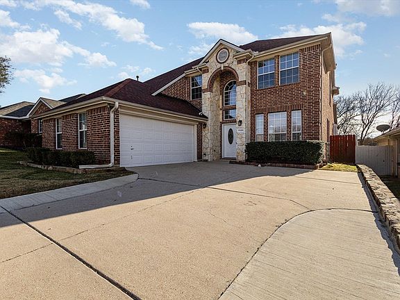 3rd image of 7920 Glenway Dr