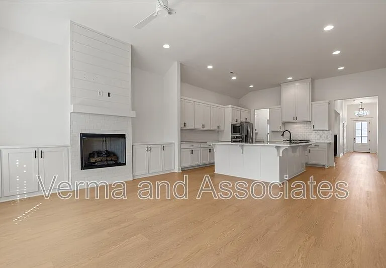 6300 Beacon St — Photo 10