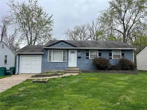 9348 Laramie Dr, Saint Louis, MO 63137