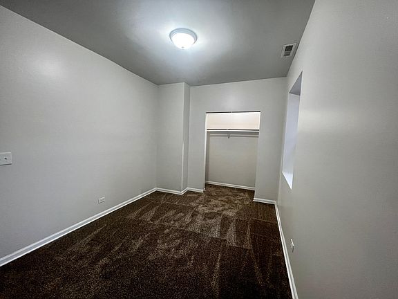 4th image of 1530 N Avers Ave
