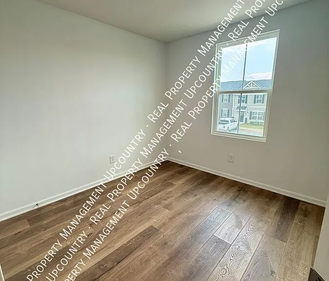 120 Fernside Ct — Photo 16