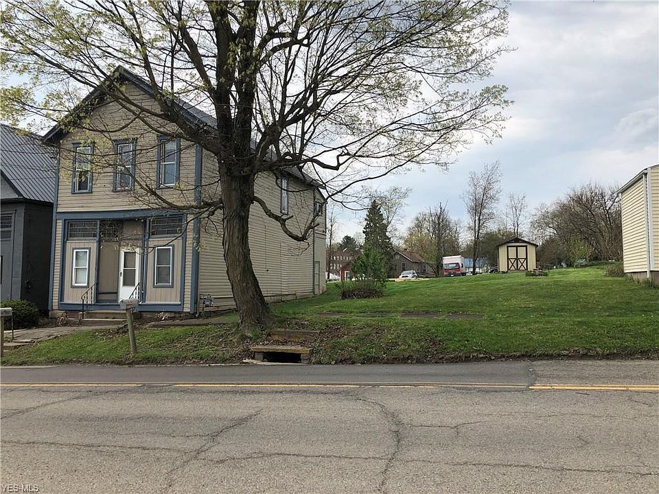 side of the house from the street