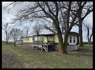 30412 Axtell Rd, Macon, MO 63552