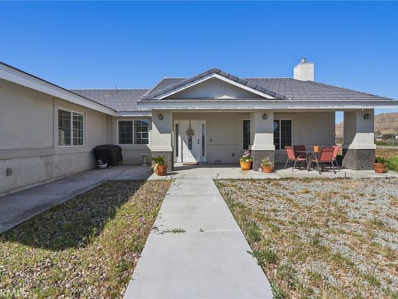 5th image of 15688 Winnebago Rd