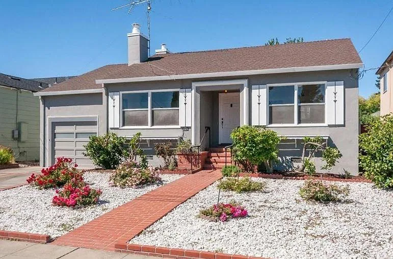 1434 Nadina St photo 1