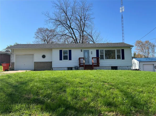 930 W South St, Vandalia, IL 62471