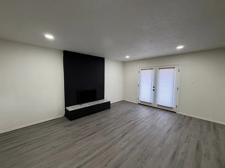 5608 Drake Ave NW — Photo 17