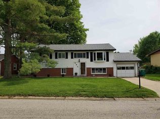 232 Devron Cir, East Peoria, IL 61611