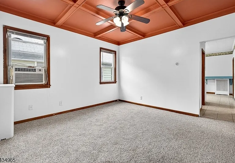 319 Paterson Ave — Photo 5
