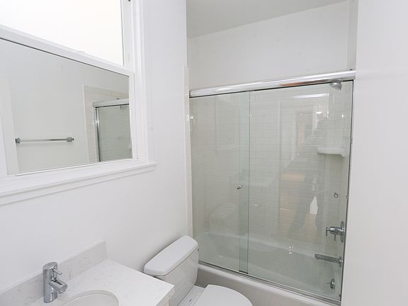 2nd image of 3256 21st St APT 406