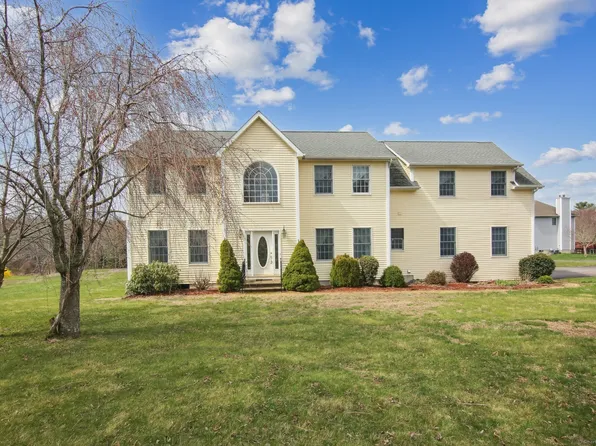 183 North Wawecus Hill Road, Norwich, CT 06360