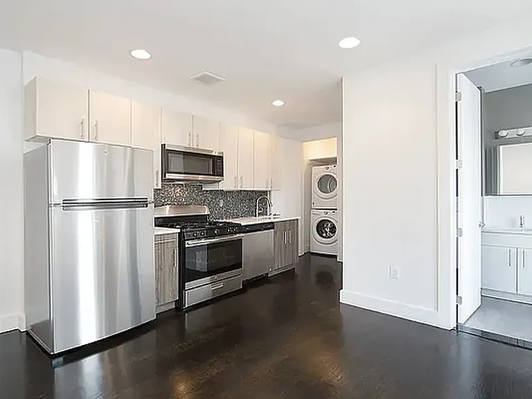2520 Foster Ave #3A — Photo 2